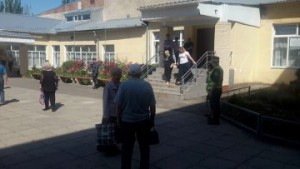 В Николаеве приостановили работу 2 избирательных участка из-за возможного минирования