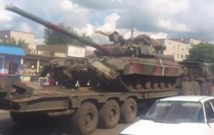Из Харьковской области перебрасывают танки на Донбасс (+Видео)