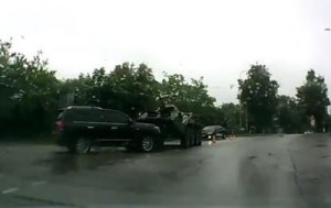В Харькове произошла авария с участием БТР (+Видео)