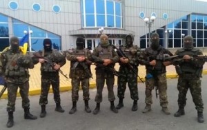 Десантники луганского аэропорта записали обращение (+Видео)