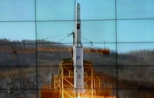 КНДР запустила три ракеты в сторону Японского моря