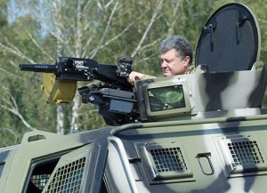 Порошенко обещает усилить оборону Мариуполя