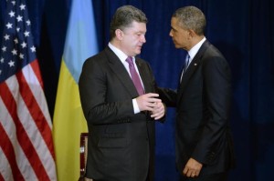 Обама поздравил Порошенко с Днем Независимости и пообещал помощь США