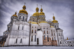 СМИ показали, как Московский патриархат убивает Киево-Печерскую лавру