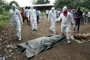 Жертвами лихорадки Эбола стали уже 2296 человек