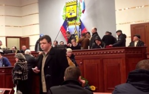 В сети обсуждают видео с якобы Семенченко при захвате Донецкой ОГА (+Видео)