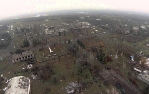 В сети появилось видео из поселка-“призрака” на Донбассе (+Видео)
