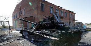 Гусеничная техника и военные автомобили: рассекречен тайный склад боевиков