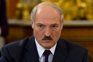 Лукашенко жестко ответил на запрет ввоза белорусского молока в РФ