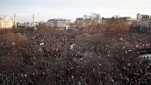На марш в память о жертвах терактов в Париже вышли до полутора миллионов человек