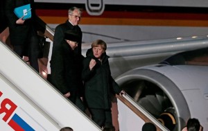 Меркель и Олланд прибыли в Москву на переговоры (+Видео)
