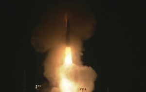 США испытали межконтинентальную баллистическую ракету (+Видео)