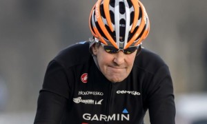 Джон Керри получили ранения в аварии на велосипеде во Франции