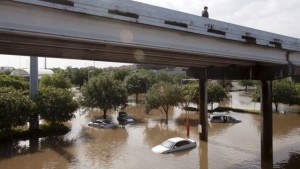 Катастрофа в Техасе: масштабное наводнение разрушило сотни домов