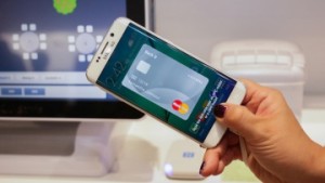 Samsung запустит свой платежный сервис в США