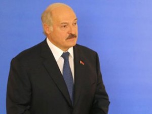 Лукашенко с рекордным числом голосов победил на выборах президента