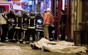 Теракты в Париже: погибло свыше 150 человек (+Видео)
