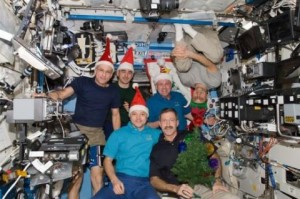 Космонавты на МКС 15 раз за сутки встретят Новый год