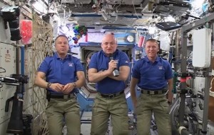 Астронавты МКС поздравили землян с Новым годом (+Видео)