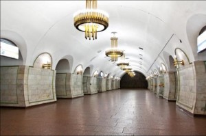 В Киеве горит станция метро “Площадь Льва Толстого” (+Видео)