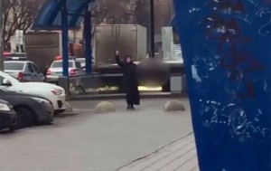 В Москве женщина с головой ребенка грозила взрывом