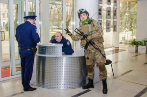 Ветеран АТО бегал с автоматом в здании Днепропетровской облгосадминистрации