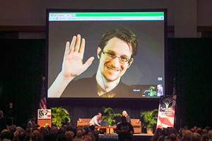 Сноуден вновь рассказал о желании вернуться в США