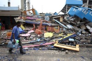 Число жертв землетрясения в Эквадоре увеличилось до 646 человек
