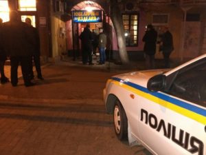 В Николаеве полицейские ограбили ювелирный магазин