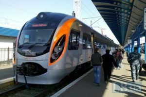 “Укрзализныця” запускает поезд Hyundai сообщением Киев – Херсон