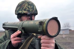 Террористы ДНР испытывают на украинских военных новейшее оружие РФ