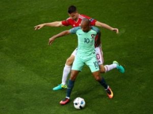 Дубль Роналду вывел сборную Португалии в плей-офф Евро-2016 (+Видео)
