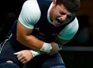Армянский штангист сломал руку на Олимпиаде в Рио (+Видео)