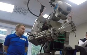 В России показали своего космического андроида