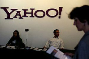 Yahoo! сменит название после сделки с Verizon