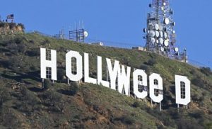 В Лос-Анджелесе переделали надпись Hollywood в честь марихуаны