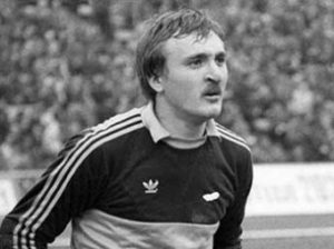 Чемпион СССР по футбола Виктор Чанов умер после нападения в Киеве