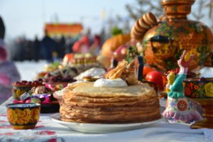 Сеть рассмешило “грандиозное” празднование Масленицы в России