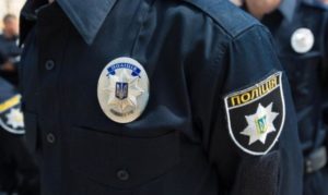 В Киеве арестовали грабивших людей копов