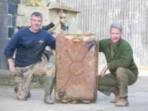 Британец нашел в советском танке Т-54 золотые слитки на $2,5 млн