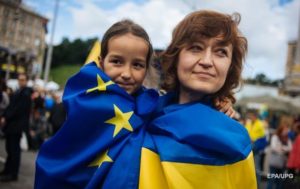 Украинцы массово едут в Европу после отмены безвиза