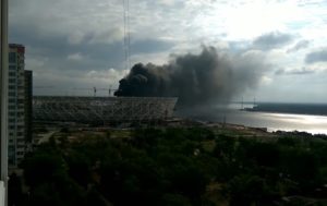 В России загорелся недостроенный стадион ЧМ-2018 (+Видео)