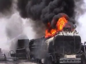 Жертвами возгорания бензовоза в Пакистане стали не менее 140 человек (+Видео)