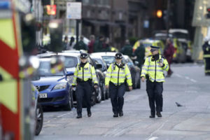 Число пострадавших при лондонских терактах приблизилось к 50 (+Видео)
