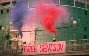 Pussy Riot устроили акцию в поддержку Сенцова