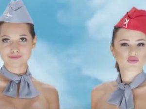 Голые стюардессы в рекламе сервиса по продаже билетов возмутили Сеть (+Видео)