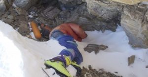 Как живые: на Эльбрусе нашли альпинистов погибших десятки лет назад