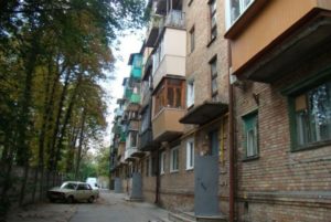 До конца года Киев должен разработать схему реновации хрущевок