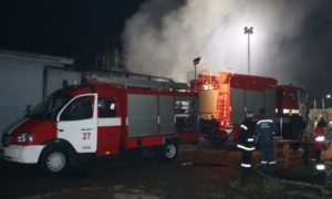 Масштабный пожар в Киеве: горел цех по обработке древесины