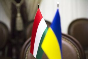 Украина и Венгрия проведут переговоры по поводу закона “Об образовании” 12 октября